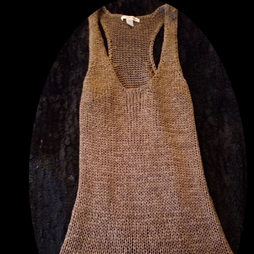 Sleeveless weater